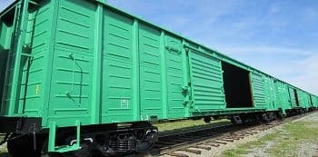 Сколько стоит перевозка грузов по ЖД в крытых вагонах из Октябрьска